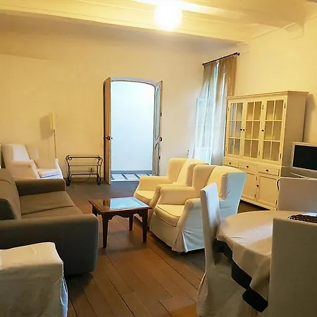 Apartment Camelot *